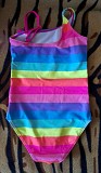 Купальник радужный на 4-6лет, новый Брест